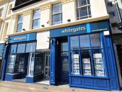 Retail premises to let in Darlington Street, Wolverhampton