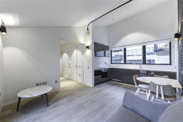 Thumbnail Flat to rent in Mallow Street, Shoreditch