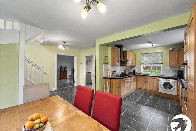 8, Taillour Close, Kemsley photo 4