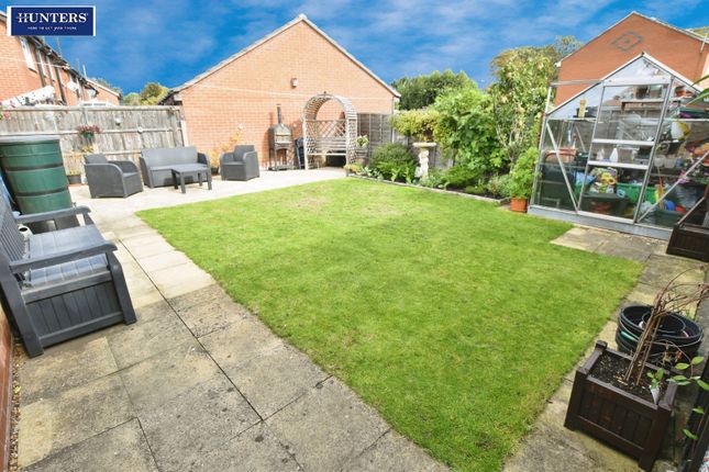 14a, Poplar Grove, Gainsborough photo 2