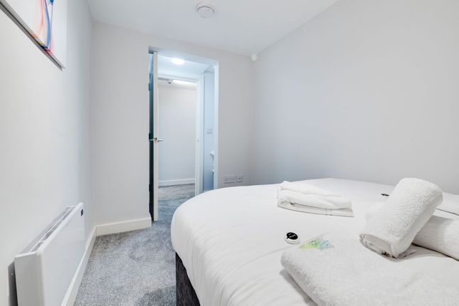Flat to rent in Station Road, Manchester