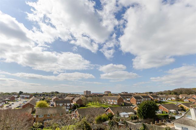 142, De La Warr Road, Bexhill-On-Sea photo 2
