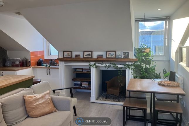 Flat, Burlington St, Brighton photo 3