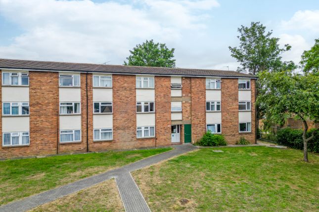 Dell Place, Rushden