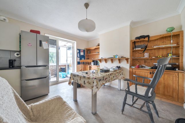 21, Orchard Avenue, Lancing photo 4