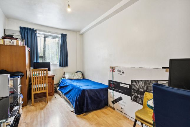 Maisonette for sale in Cumberland Market, London