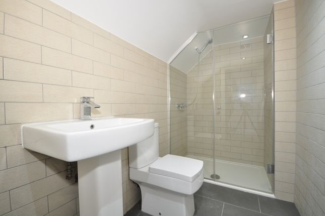 286C, High Street, Dorking photo 2