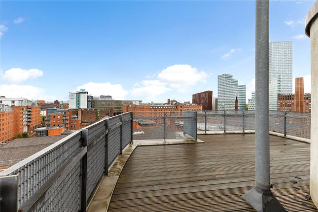 Flat 32,,, The Green Building, Manchester photo 4