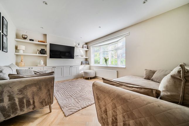 17, Marlow Way, Bedford photo 3
