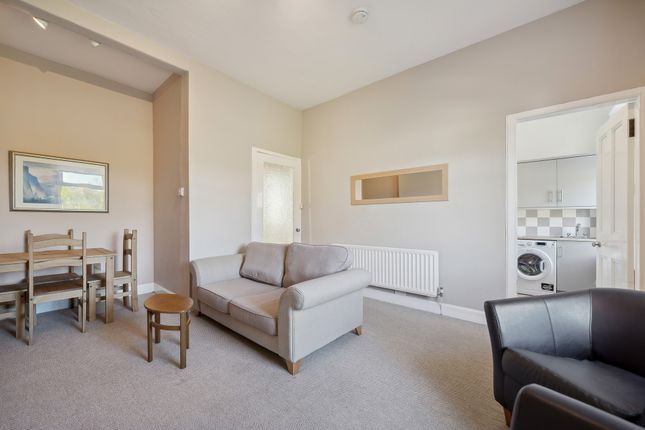 Flat to rent in Ronald Place, Riverside, Stirling