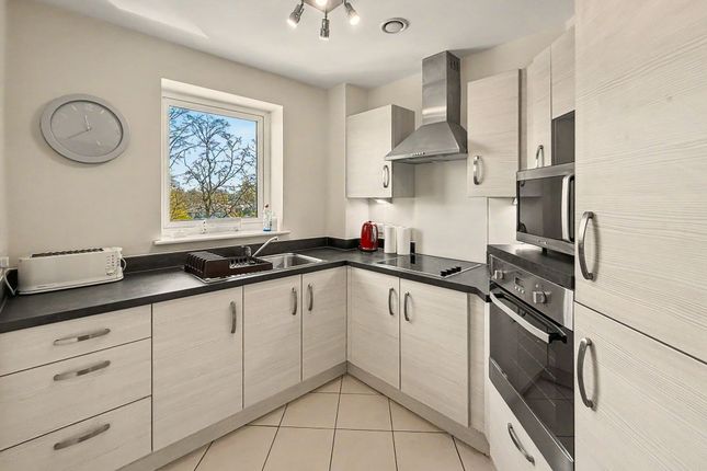 Apt 49, Broadfield Court Park View Road, Manchester photo 2