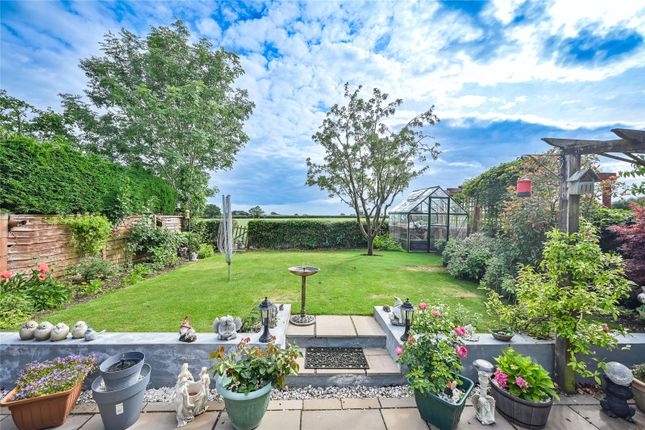 26, Pine Crescent, Staffordshire photo 2