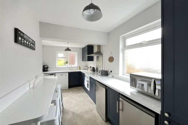 Thumbnail End terrace house for sale in Collingwood Avenue, Kingswood, Bristol