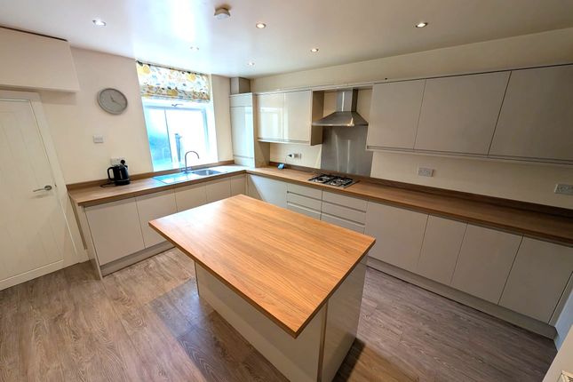 47, Norfolk Street, Colne photo 4