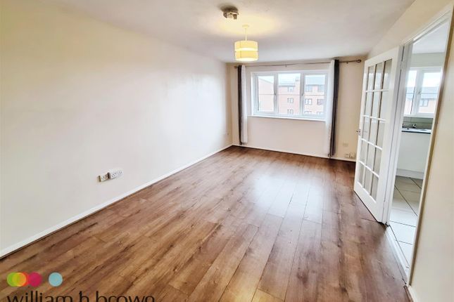 38, Wyvern House, Bridge Road, GRAYS photo 3