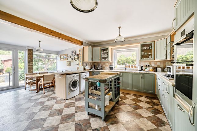 11a St. Lukes Road, Windsor photo 2