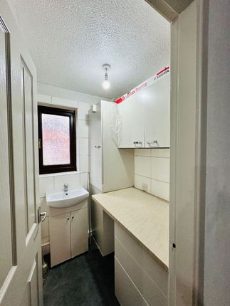 19 Longley Close, Preston photo 5