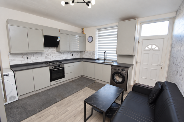 Kensington Street, Keighley photo 2