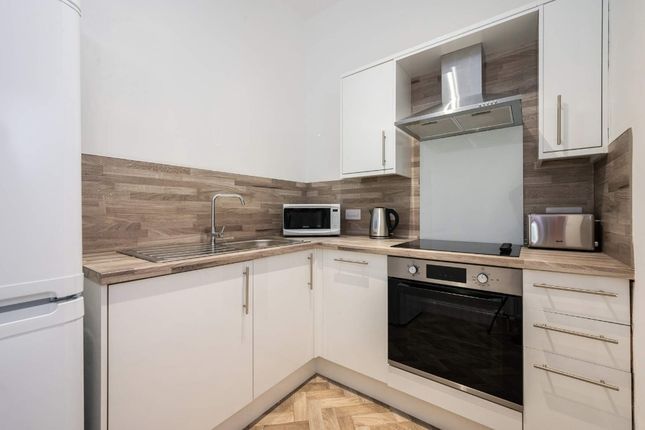 Flat to rent in Clepington Road, City Centre, Dundee