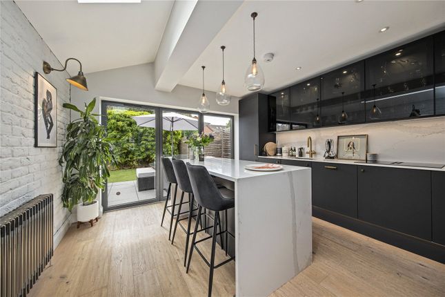 45, Windsor Road, Surrey photo 2