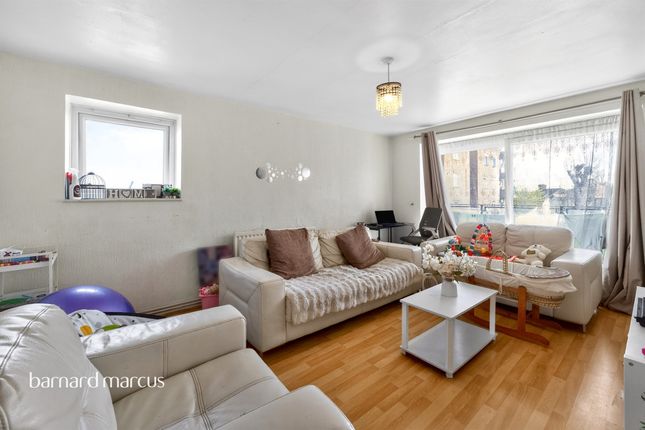 Flat 29, The Homestead, Waterfall Road, London photo 2