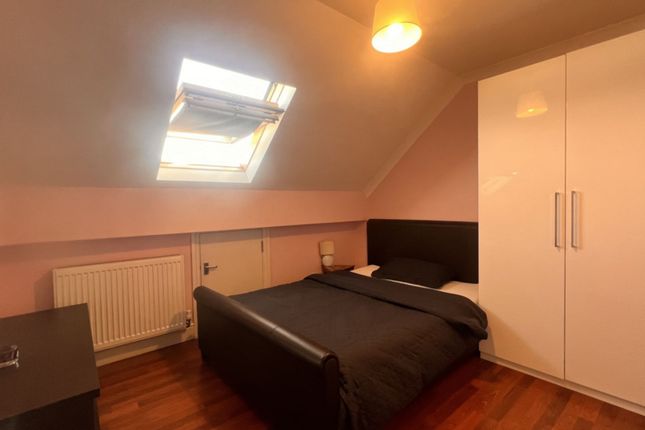 Room to rent in Priory Crescent, Sudbury