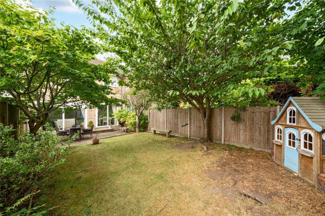 44, Milbourne Lane, Esher photo 3