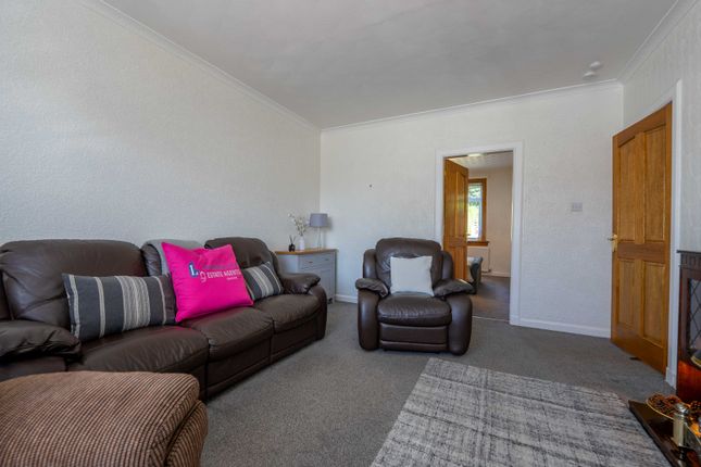 14 Rosepark Avenue, Uddingston, Glasgow photo 4