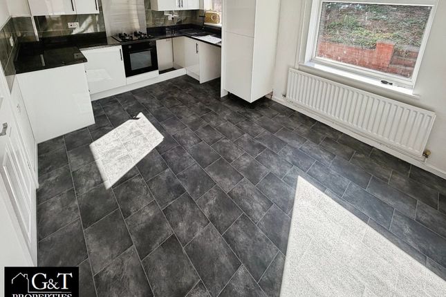 43 North View Drive, Brierley Hill photo 4