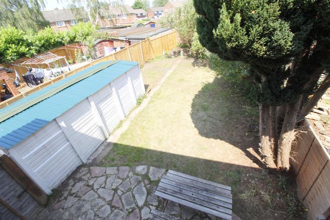 5, Kingston Road, Camberley photo 4