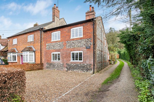3-bed house on The Cottage, Stonor, Henley-on-thames, £800,000