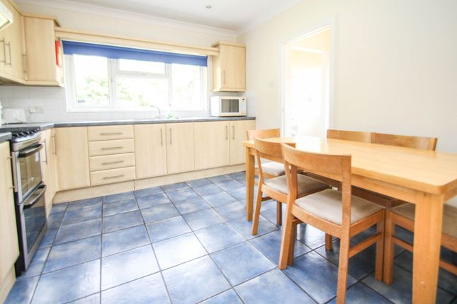 37 Talbot Hill Road, Bournemouth photo 3