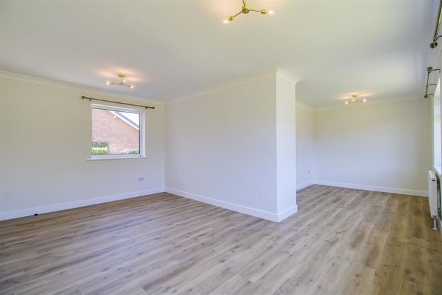 49, Hallgarth Road, Pontefract photo 4