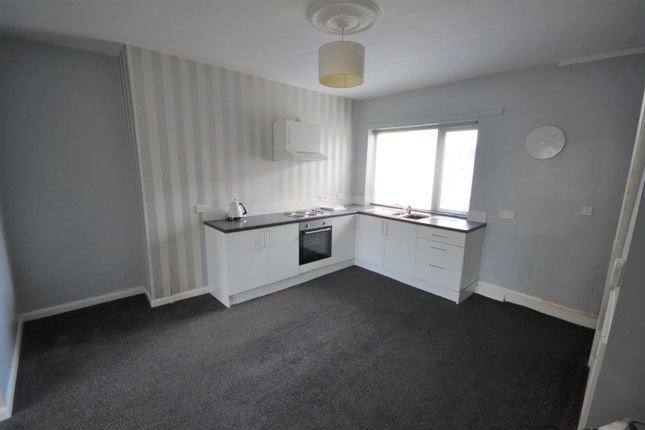 19, Tindale Crescent, Bishop Auckland photo 3