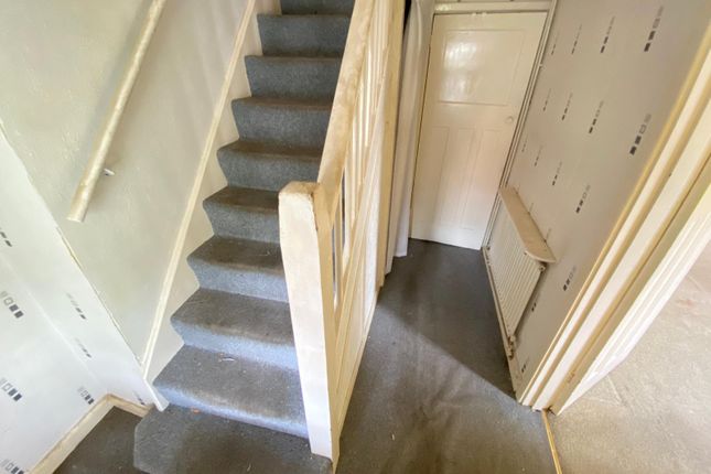18, Dunstall Avenue, Leicester photo 2