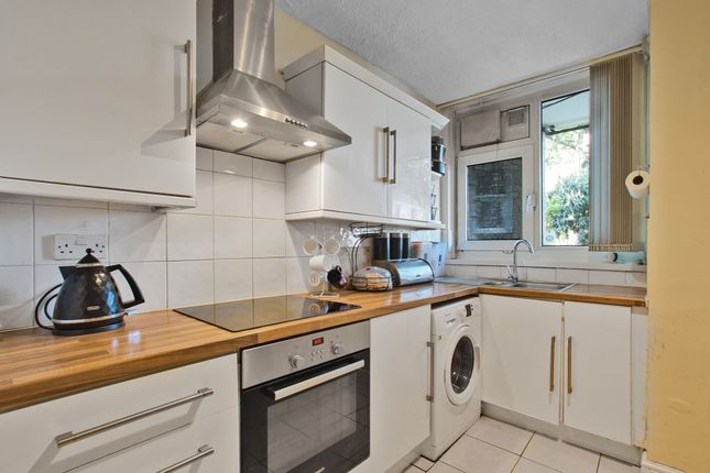 Flat 2, Haynes House Barnabas Road, London photo 4
