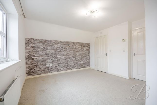 64, Church Drive, Mansfield photo 4