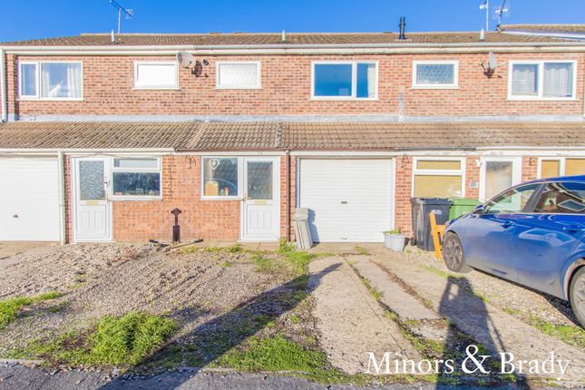 Thumbnail Terraced house for sale in Lynfield Road, North Walsham