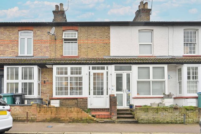 2-bed house on Grover Road, Bushey, £350,000