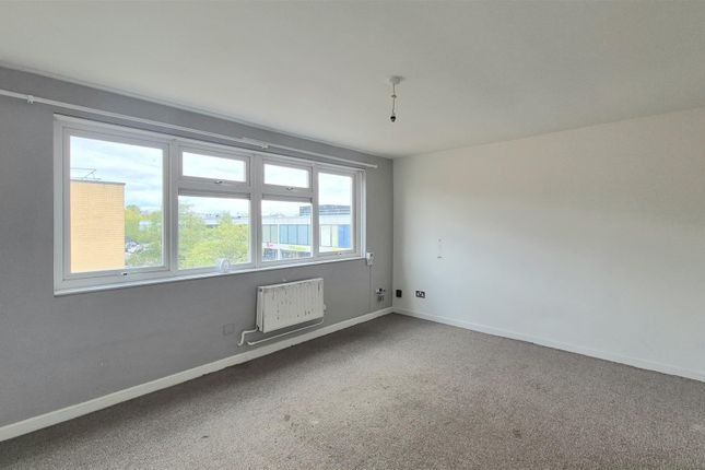 649J, Silbury Boulevard, Milton Keynes photo 2