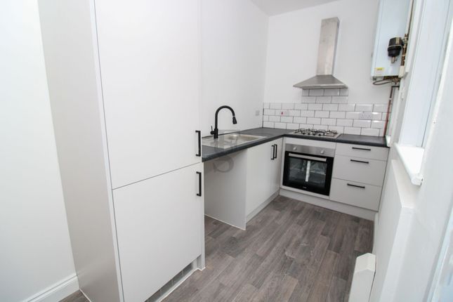 Terraced house for sale in Oak Street, Leicester, Leicestershire