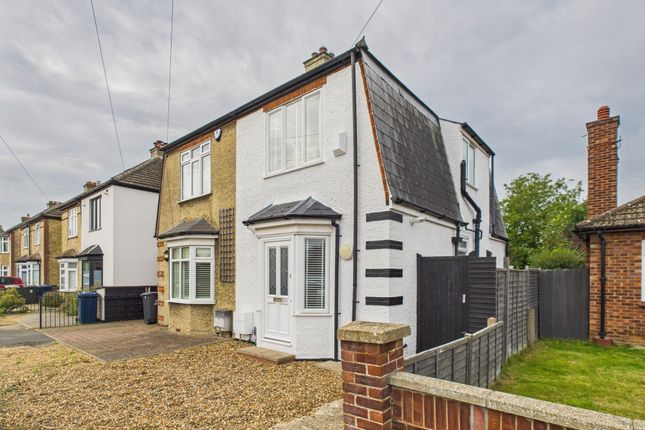 Cam02519G0-Pr0348-Still020