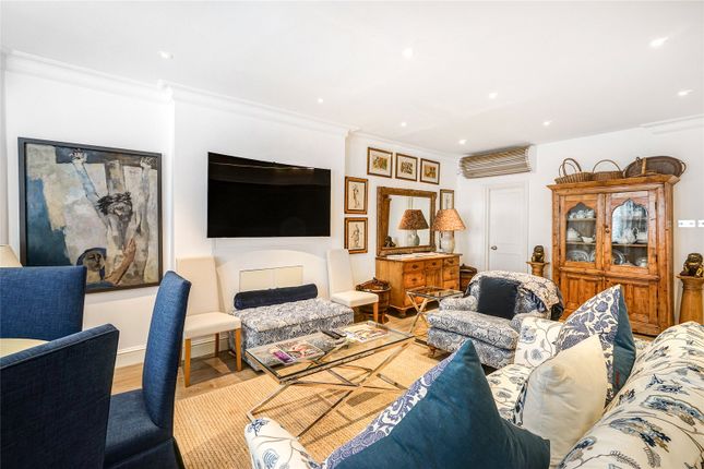 Flat to rent in Cadogan Square, Knightsbridge, London