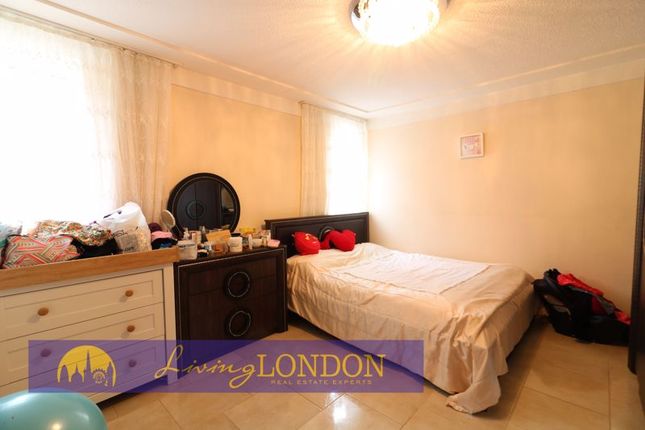 10, Folkestone Road, London photo 4
