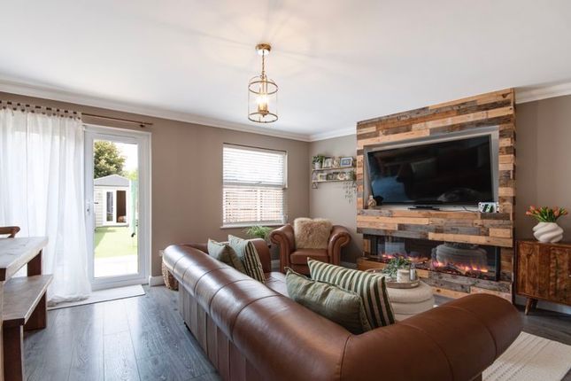 5, Abbey Drive, Bexley Park photo 3