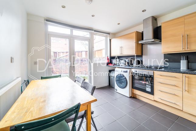 18, Buxton Road, Archway photo 3