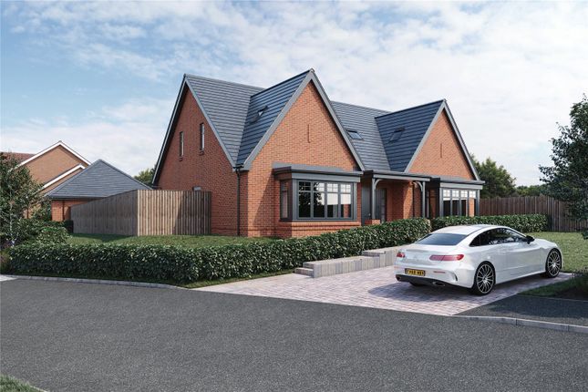 Thumbnail Bungalow for sale in Braeburns, Barton Road, Welford On Avon, Stratford-Upon-Avon, Warwickshire