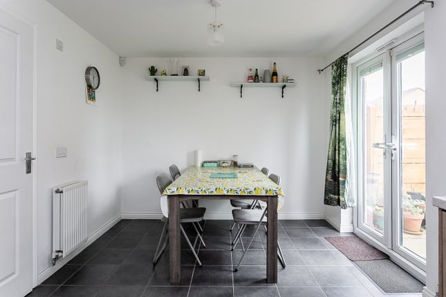35, Milligan Drive, Edinburgh photo 4