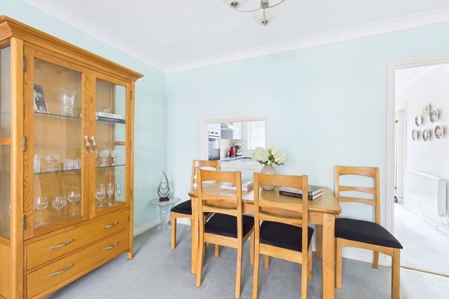 41 Ashley Court, Hatfield photo 4