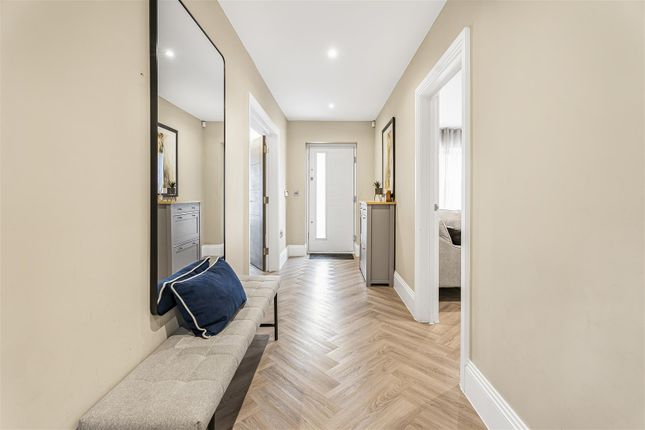 8, Ridgehill Rise, Radlett photo 3